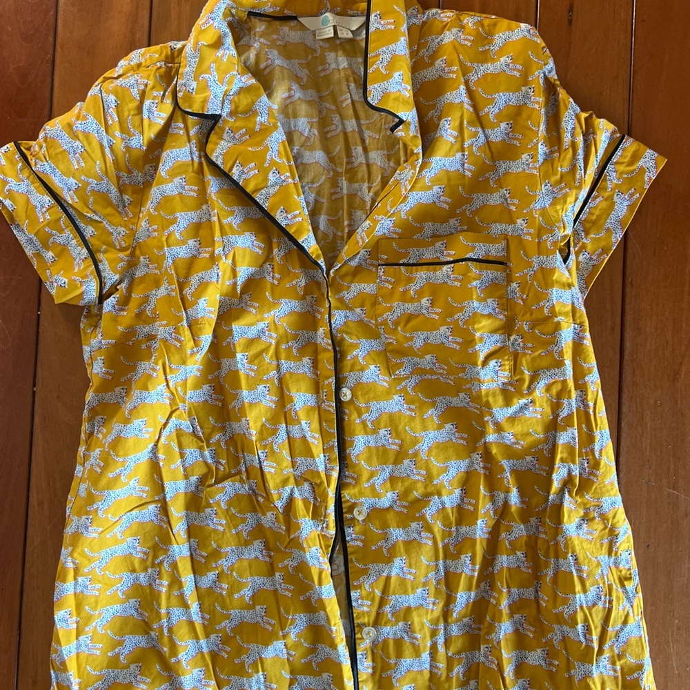 Yellow Shirt with Cheetah Pattern
